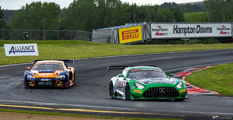 Modern circuit racing at Hampton Downs — motorsport photography by Ryan Watkinson